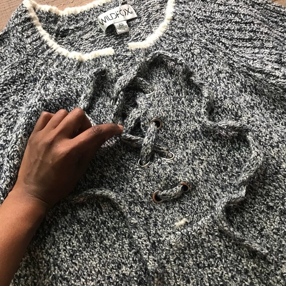 Wildfox Queen Oxford Chunky Lace Front Sweater XS - Picture 8 of 10